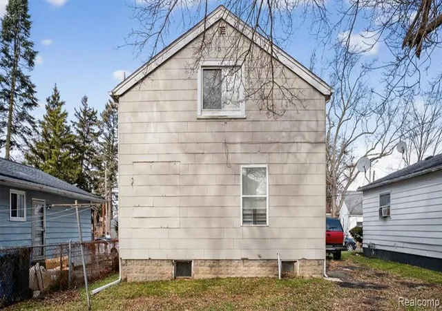 Photo 3 of Multi family home for sale at 1413 Lincoln Ave, Flint, MI 48507 | MLS# 61029004 | Listing updated on 2026-09-11