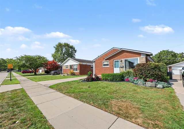 Photo 3 of Single family home for sale at 32011 Saint Margaret, Saint Clair Shores, MI 48082 | MLS# 70554843 | Listing updated on 2026-09-09
