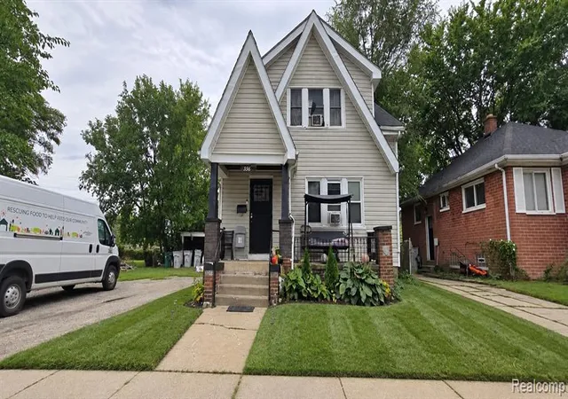 Photo 1 of Single family home for sale at 556 E Muir Ave, Hazel Park, MI 48030 | MLS# 61029997 | Listing updated on 2026-10-13