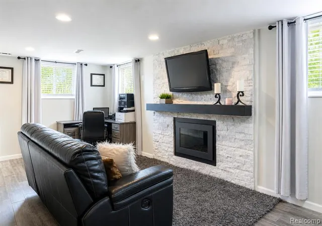 Photo 3 of Single family home for sale at 11955 Sorrento Blvd, Sterling Heights, MI 48312 1359 | MLS# 61025164 | Listing updated on 2026-09-16