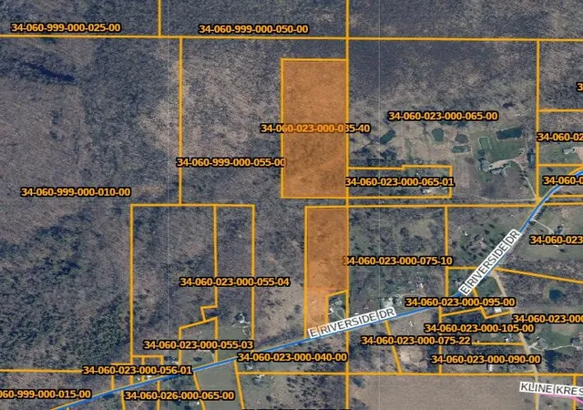 Photo 3 of Land for sale at V/l E Riverside, Lyons, MI 48851 | MLS# 70554965 | Listing updated on 2026-09-03