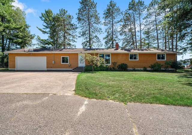 Photo 4 of Single family home for sale at 1101 Bianchi Ln, Gwinn, MI 49849 | MLS# 50219551 | Listing updated on 2026-09-06
