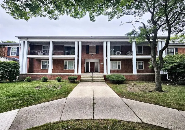 Photo 1 of Condo for sale at 27718 W Echo Valley #216, Farmington Hills, MI 48334 | MLS# 61032248 | Listing updated on 2026-09-30