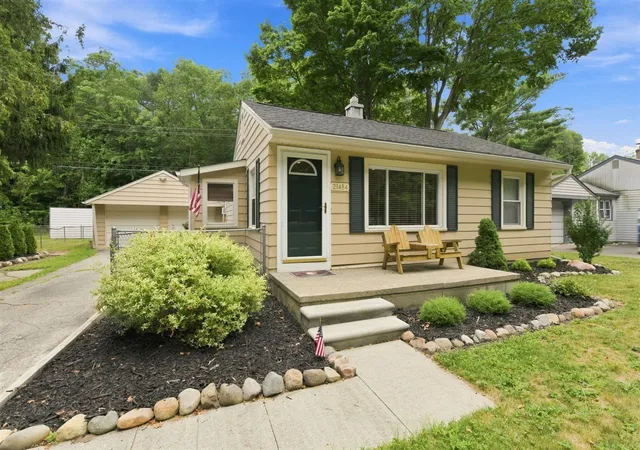 Photo 1 of Single family home for sale at 21484 Power Rd, Farmington Hills, MI 48336 | MLS# 70557543 | Listing updated on 2026-09-12