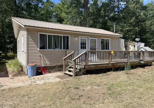 Photo 1 of Single family home for sale at 3774 Susan St, Wellston, MI 49689 | MLS# 70554769 | Listing updated on 2026-09-21