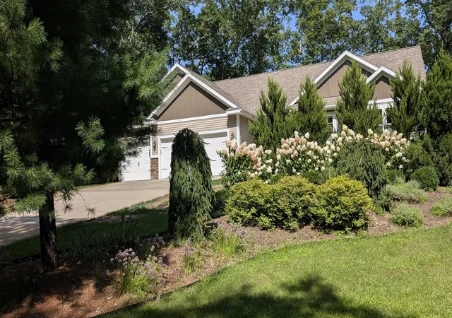 Photo 2 of Sale Pending at 4462 Manchester Ln, Twin Lake, MI 49457 | MLS# 70553849 | Listing updated on 2026-09-03