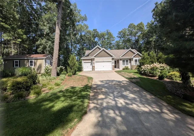 Photo 4 of Sale Pending at 4462 Manchester Ln, Twin Lake, MI 49457 | MLS# 70553849 | Listing updated on 2026-09-03