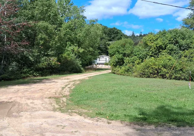 Photo 3 of Single family home for sale at 9713 N Glass Rd, Farwell, MI 48622 | MLS# 50221005 | Listing updated on 2026-09-07
