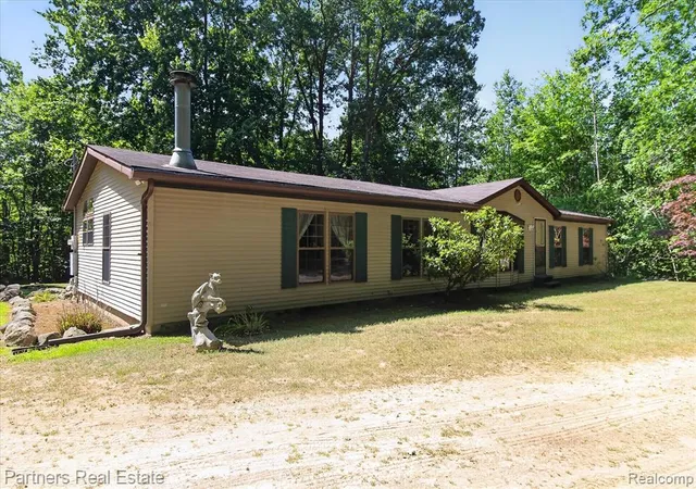 Photo 2 of Single family home for sale at 5755 W Herrick Rd, Lake, MI 48632 8830 | MLS# 61024578 | Listing updated on 2026-09-15