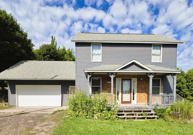 Photo 2 of Single family home for sale at 15576 Evergreen St, Painesdale, MI 49955 | MLS# 50220920 | Listing updated on 2026-09-28