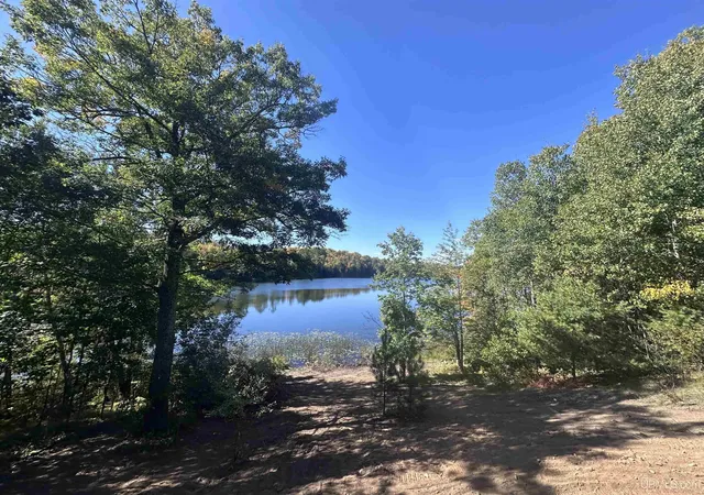 Photo 1 of Single family home for sale at 5021 Loon Lake Rd, Florence, WI 54121 | MLS# 50223027 | Listing updated on 2026-09-25
