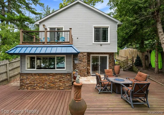Photo 1 of Single family home for sale at 312 Beach Dr, Oakland, MI 48363 1508 | MLS# 61023453 | Listing updated on 2026-09-06