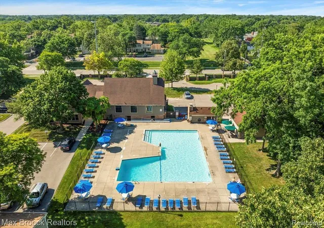 Condo for sale at 1928 S Wickham, Royal Oak, MI 48073 | MLS# 61029412