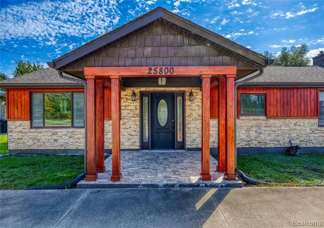 Photo 1 of Single family home for sale at 25800 N North River Rd, Harrison Twp, MI 48045 1536 | MLS# 61036480 | Listing updated on 2026-10-10