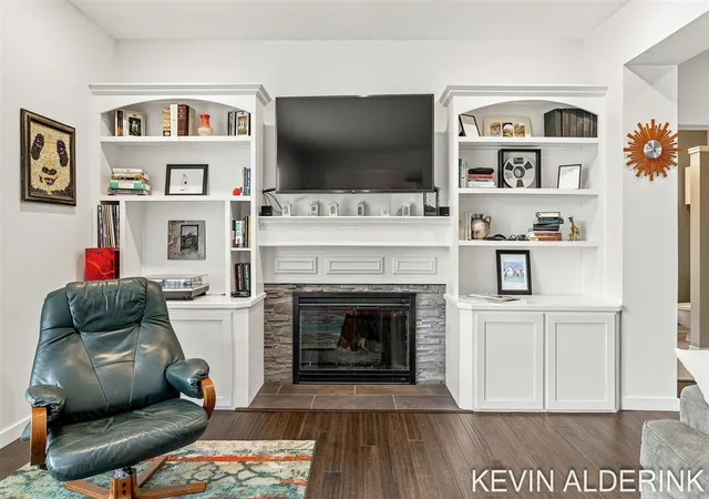 Photo 4 of Single family home for sale at 1305 Augusta Ct, Holland, MI 49423 | MLS# 70551909 | Listing updated on 2026-09-15
