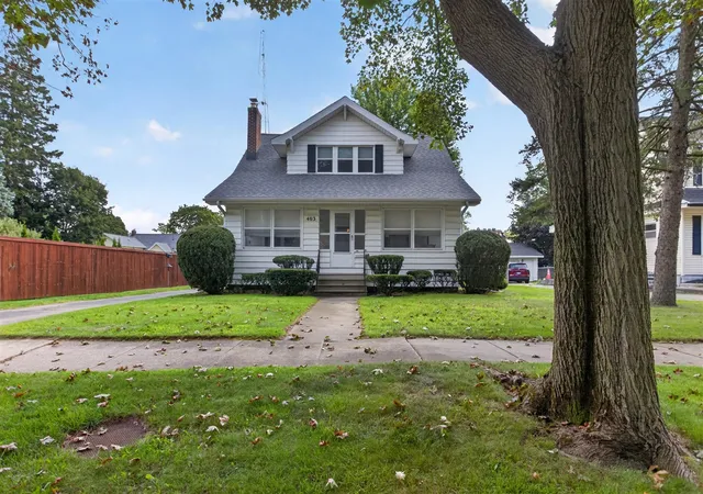 Photo 1 of Single family home for sale at 403 S Wisner St, Jackson, MI 49203 | MLS# 70555465 | Listing updated on 2026-09-17