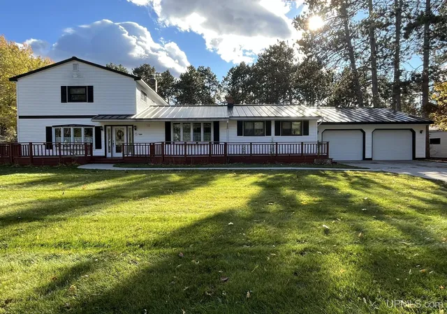 Photo 1 of Single family home for sale at 366 Lakewood Ln, Marquette, MI 49855 | MLS# 50224171 | Listing updated on 2026-10-09