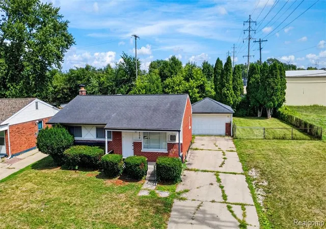Photo 1 of Single family home for sale at 4509 Cheyenne Ave, Flint, MI 48507 2831 | MLS# 61023590 | Listing updated on 2026-09-11