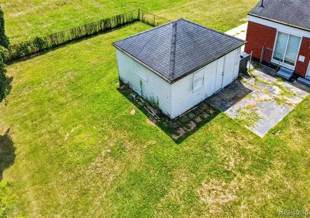 Photo 4 of Single family home for sale at 4509 Cheyenne Ave, Flint, MI 48507 2831 | MLS# 61023590 | Listing updated on 2026-10-07