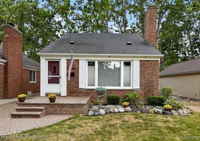 Photo 2 of Single family home for sale at 1150 N Franklin St, Dearborn, MI 48128 1024 | MLS# 61024789 | Listing updated on 2026-09-08