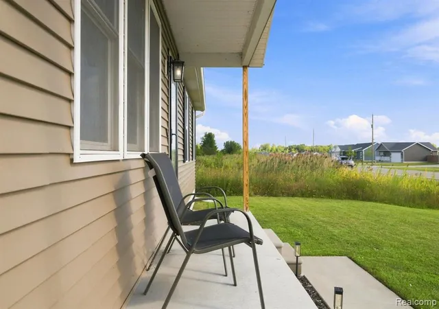 Photo 4 of Single family home for sale at 629 Range Rd, Kimball, MI 48074 | MLS# 61026885 | Listing updated on 2026-09-17