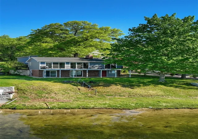 Photo 3 of Single family home for sale at 1304 N Eagle Lake Dr, Kalamazoo, MI 49009 | MLS# 70534279 | Listing updated on 2026-09-16