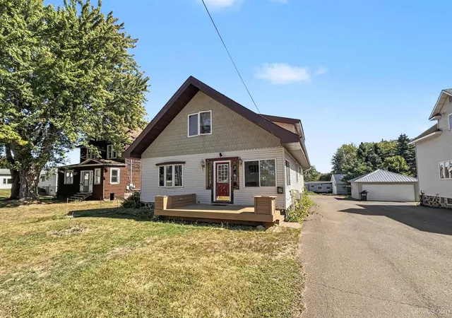 Photo 1 of Sale Pending at 220 Park St, Ironwood, MI 49938 | MLS# 50220852 | Listing updated on 2026-09-10