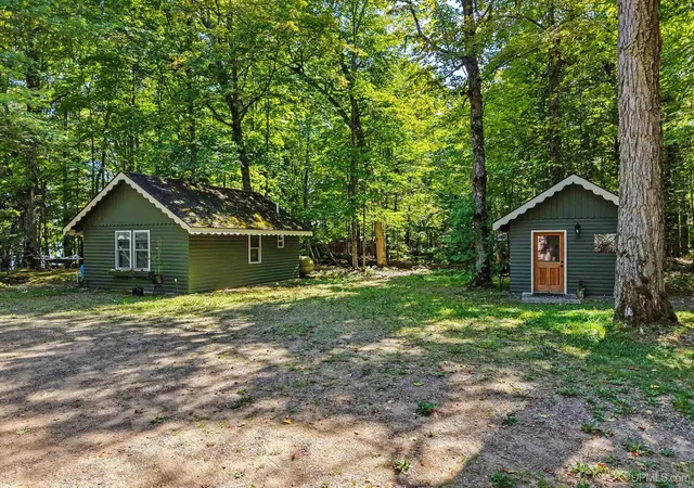 Photo 3 of Single family home for sale at 3018 W Duck Lake Rd, Watersmeet, MI 49969 | MLS# 50221146 | Listing updated on 2026-09-14