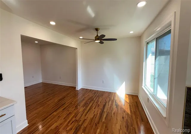 Photo 4 of Single family home for sale at 17365 Hilton St, Southfield, MI 48075 | MLS# 61033406 | Listing updated on 2026-09-26