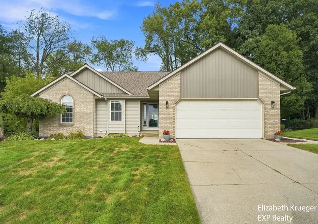 Photo 2 of Single family home for sale at 1031 Legacy Dr, Comstock Park, MI 49321 | MLS# 70556354 | Listing updated on 2026-09-16