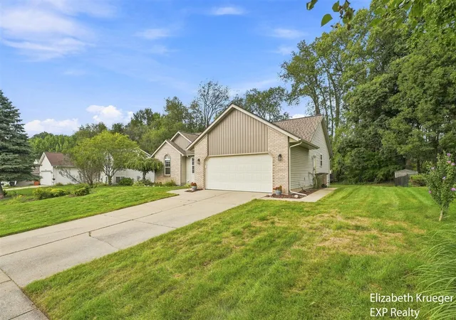 Photo 3 of Single family home for sale at 1031 Legacy Dr, Comstock Park, MI 49321 | MLS# 70556354 | Listing updated on 2026-09-16