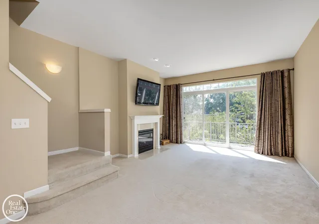 Photo 4 of Condo for sale at 1048 Lakepointe St #A, Grosse Pointe Park, MI 48230 | MLS# 50210743 | Listing updated on 2026-09-11