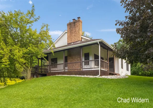 Photo 4 of Single family home for sale at 7200 Knapp St, Ada, MI 49301 | MLS# 70556423 | Listing updated on 2026-09-10