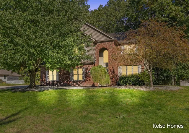 Photo 2 of Single family home for sale at 2474 Candlestick Ave, Grand Rapids, MI 49546 | MLS# 70563693 | Listing updated on 2026-10-16