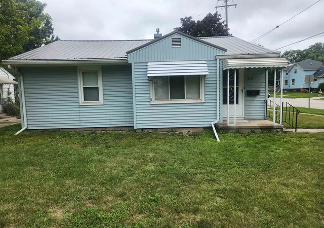 Photo 2 of Single family home for sale at 315 S Erie St, Bay City, MI 48706 | MLS# 50221309 | Listing updated on 2026-09-12