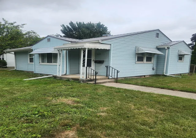 Photo 3 of Single family home for sale at 315 S Erie St, Bay City, MI 48706 | MLS# 50221309 | Listing updated on 2026-09-12