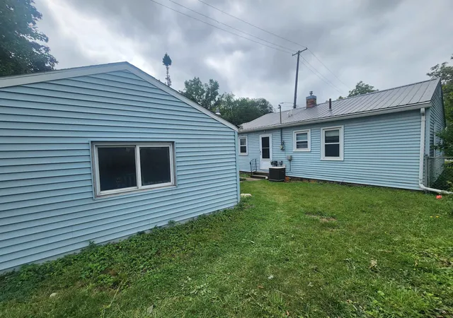 Photo 3 of Single family home for sale at 315 S Erie St, Bay City, MI 48706 | MLS# 50221309 | Listing updated on 2026-09-12