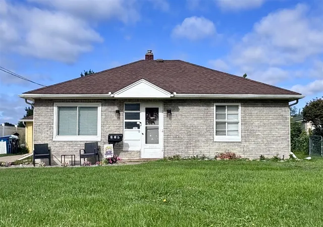 Photo 1 of Sale Pending at 214 S 22nd St, Battle Creek, MI 49015 | MLS# 70554245 | Listing updated on 2026-09-05