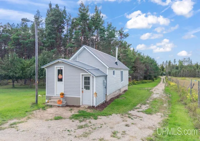 Photo 3 of Single family home for sale at N21456 Pach F 1 Ln, Perronville, MI 49873 | MLS# 50221147 | Listing updated on 2026-10-07