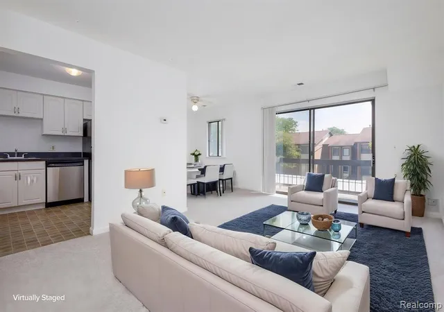 Photo 2 of Condo for sale at 33799 Pondview Cir #47, Livonia, MI 48152 1472 | MLS# 61036779 | Listing updated on 2026-10-20