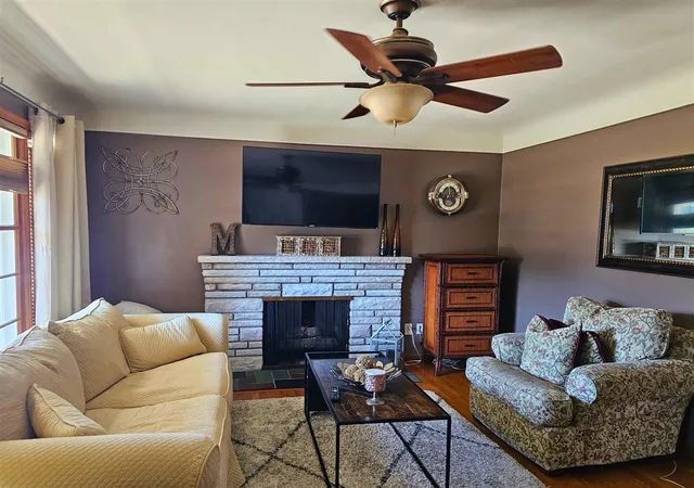 Photo 3 of Single family home for sale at 22425 Louise St, Saint Clair Shores, MI 48081 | MLS# 70555402 | Listing updated on 2026-09-08