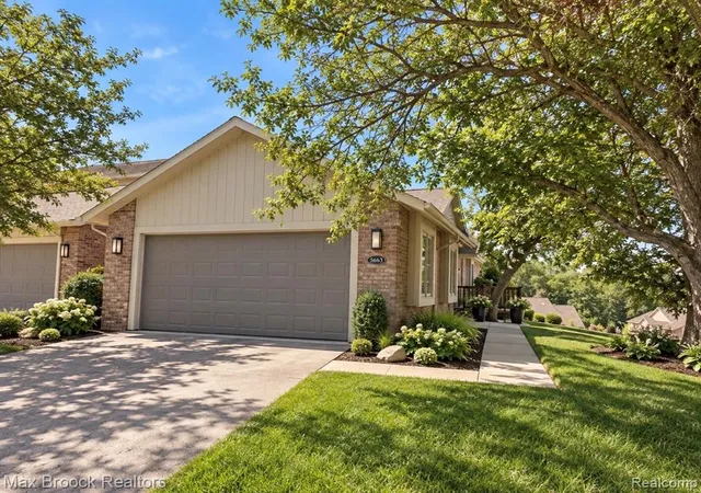 Photo 1 of Condo for sale at 5663 Hillcrest Cir #64, West Bloomfield, MI 48322 | MLS# 61032121 | Listing updated on 2026-09-22