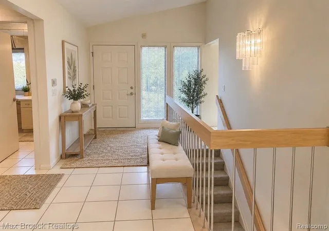 Photo 3 of Condo for sale at 5663 Hillcrest Cir #64, West Bloomfield, MI 48322 | MLS# 61032121 | Listing updated on 2026-09-22