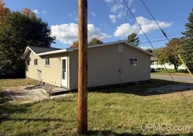 Photo 2 of Sale Pending at 205 E Eastern Ave, L'anse, MI 49946 | MLS# 50223738 | Listing updated on 2026-10-15