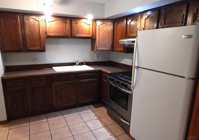 Photo 3 of Single family home for sale at 1002 S Henry St, Bay City, MI 48706 | MLS# 50221009 | Listing updated on 2026-09-07