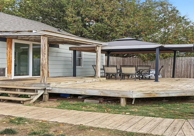 Photo 3 of Single family home for sale at 1100 Forest St, Niagara, WI 54151 | MLS# 50224497 | Listing updated on 2026-10-10