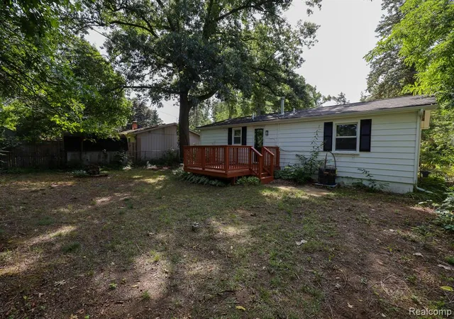 Photo 2 of Single family home for sale at 9650 Cooley Lake Rd, White Lake, MI 48386 3941 | MLS# 61007845 | Listing updated on 2026-09-01