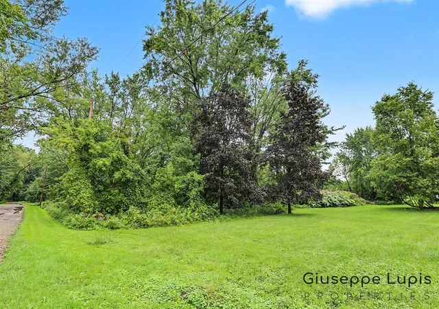Photo 3 of Sale Pending at 2115 Konkle Dr, Belmont, MI 49306 | MLS# 70556973 | Listing updated on 2026-09-11
