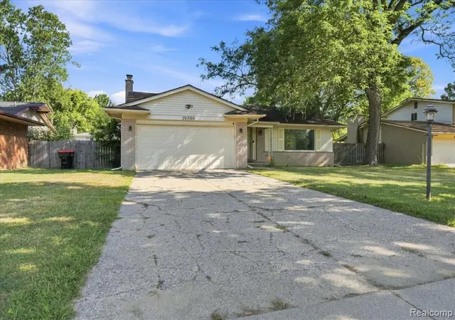 Photo 3 of Single family home for sale at 19700 Northbrook Dr, Southfield, MI 48076 | MLS# 61027172 | Listing updated on 2026-09-25