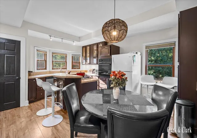 Listing Photo 4 - Condo for sale in building located at 2630 Chatham Woods Dr, Grand Rapids, MI 49546